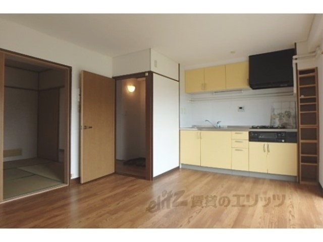 居室・リビング　リビング