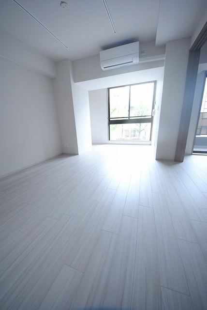 居室・リビング　写真は２０３号室