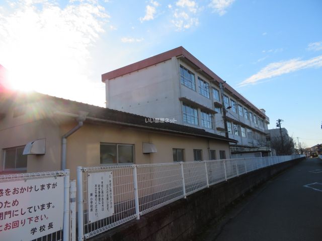 小学校　八代市立鏡小学校（小学校）まで722m
