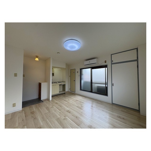 居室・リビング　洋室