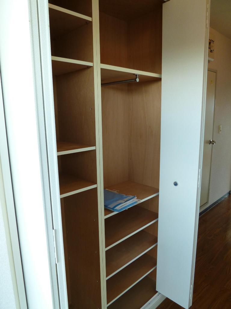 その他　非常に大きいサイズのシューズボックスです！！