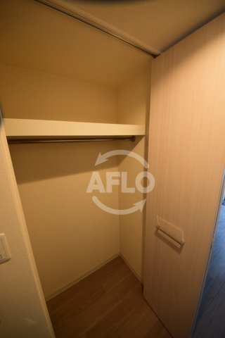 収納　プレサンス難波フィールド　クローゼット