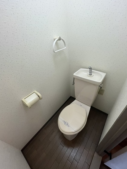 トイレ　※他号室お写真となります。