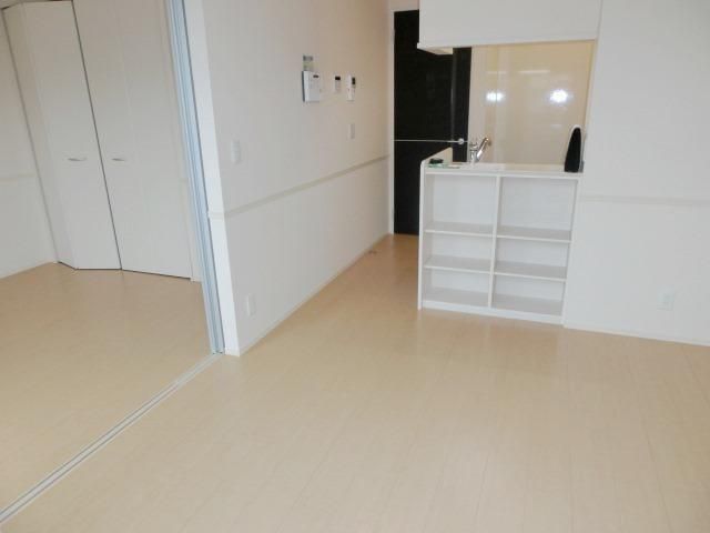 居室・リビング　明るいリビング