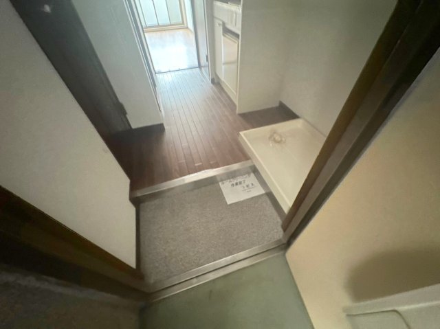 玄関　玄関が大きいと、とても解放感があります。