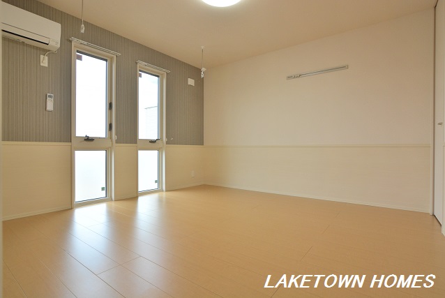 その他　８帖の洋室です。エアコン完備です。