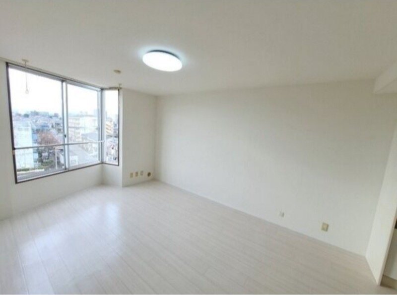 居室・リビング　図面と現状に相違がある場合には現状を優先