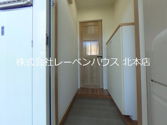玄関　レーベンハウス北本店へ　048-590-5757