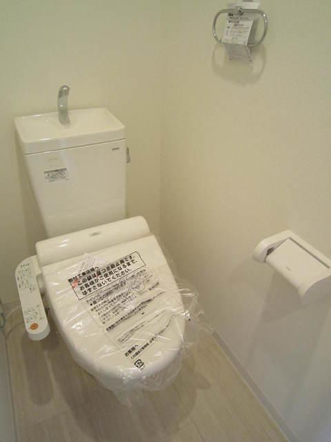 トイレ　もちろんバス・トイレ別になります。