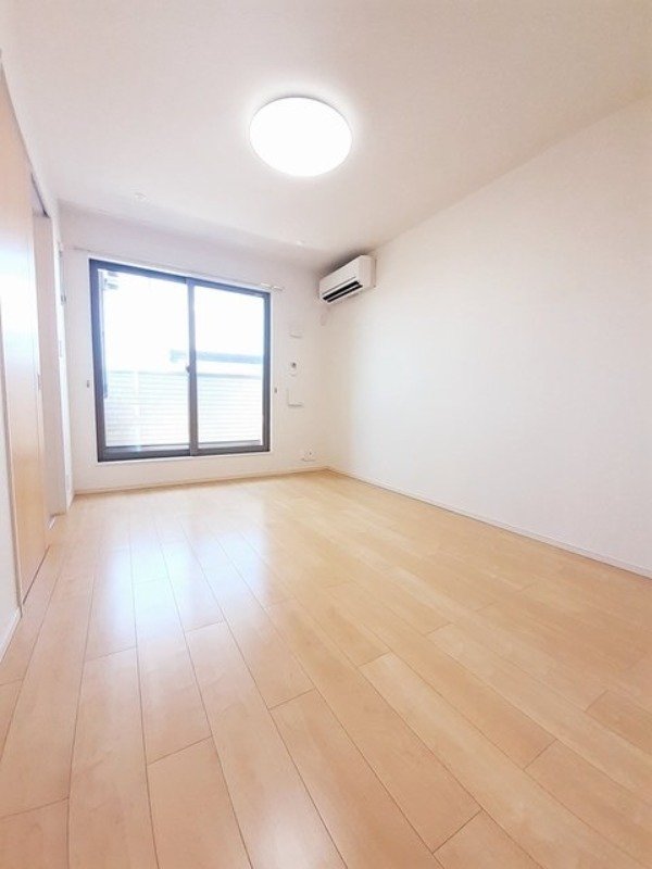 居室・リビング　図面と現状に相違がある場合には現状を優先