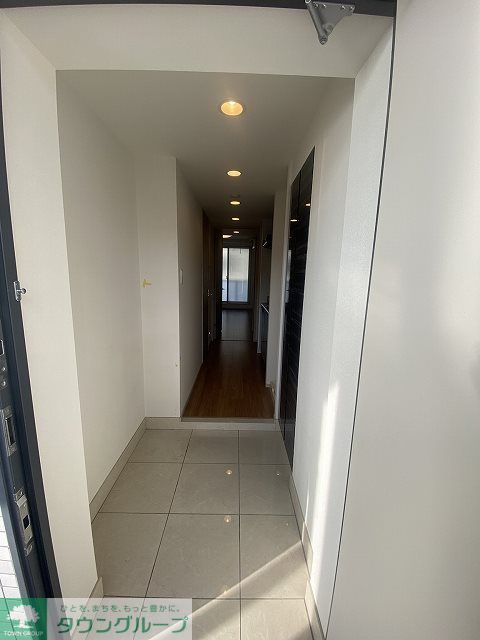 玄関　※参考写真