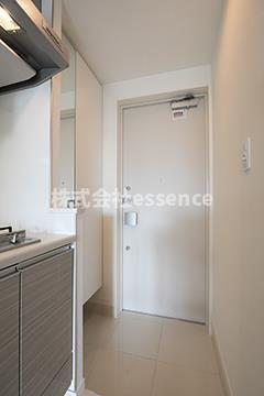 玄関　弊社ではオンライン対応・現地対応可能です♪