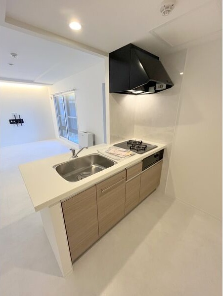 キッチン　人気の対面システムキッチンタイプです！