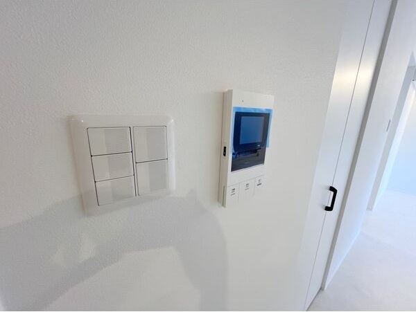 セキュリティ　防犯面に配慮したＴＶモニターホン付きです！