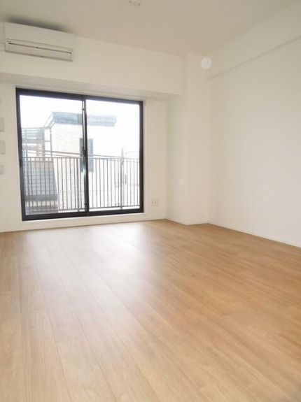 居室・リビング　ゆったりとした居間です