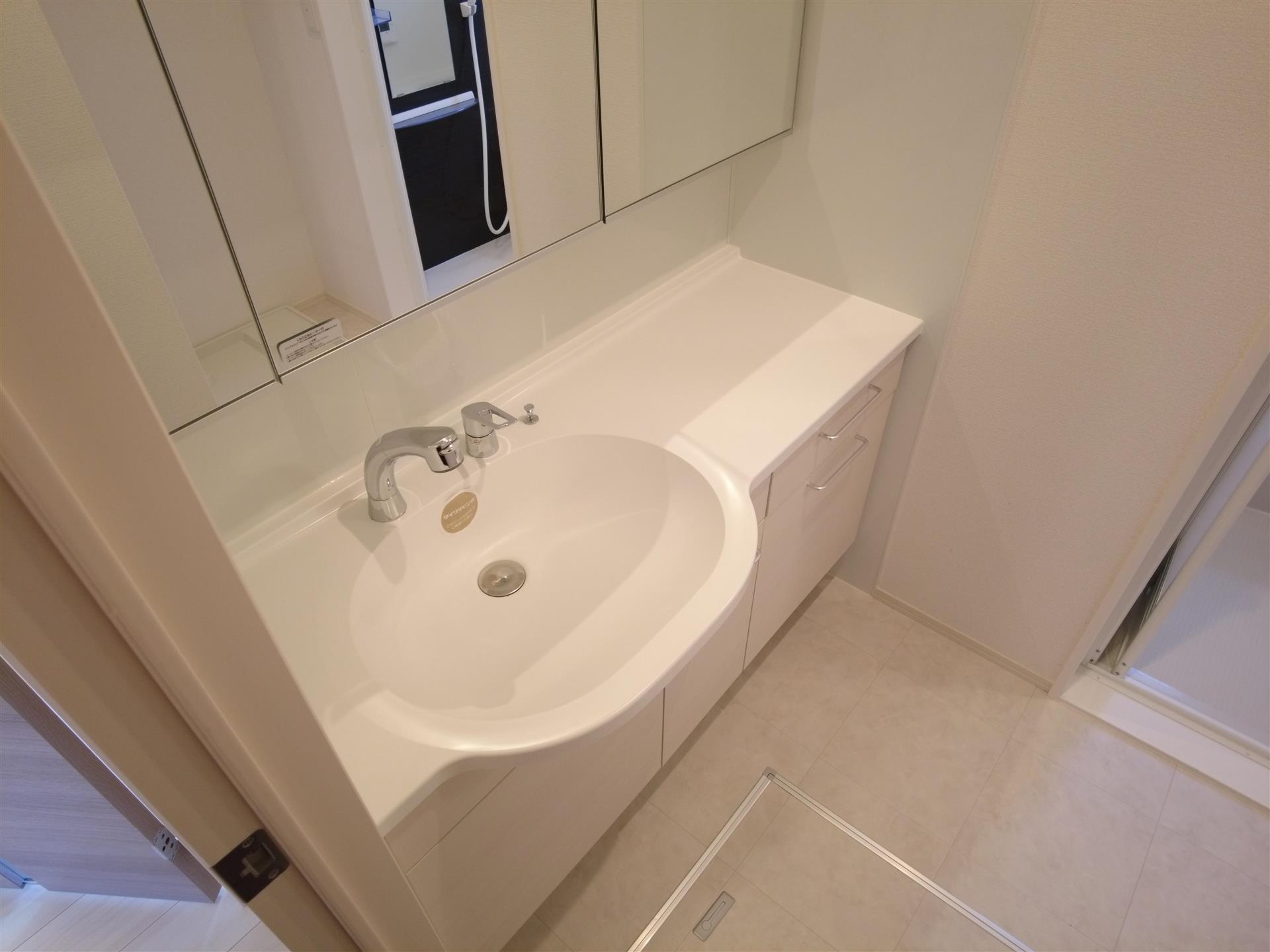 洗面設備　洗面化粧台