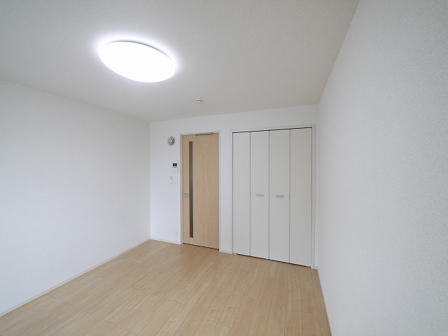 その他部屋・スペース　使い勝手のいい寝室です