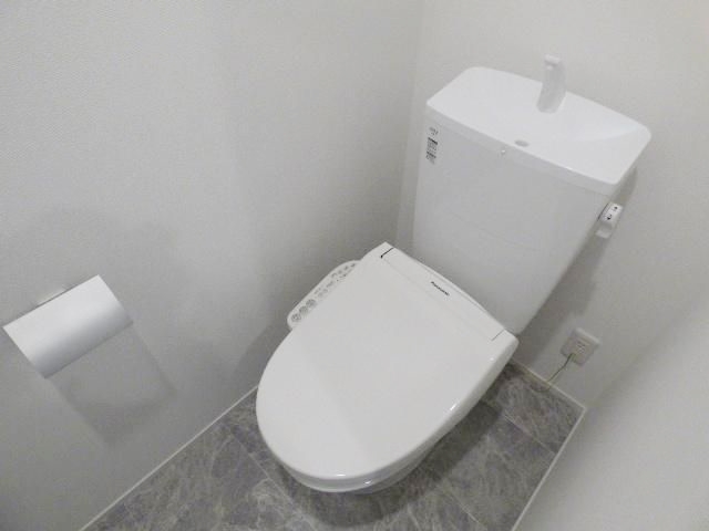 トイレ　☆温水洗浄便座付きのトイレ☆