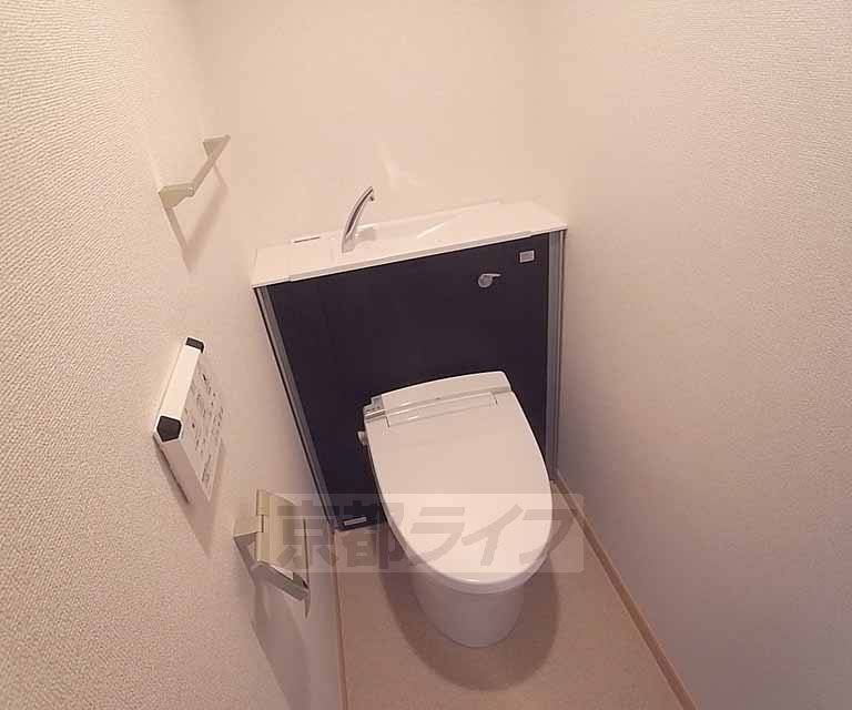 トイレ　ウォシュレットついてます