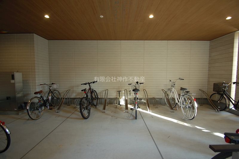 その他共有部分　各世帯1台ずつ確保されています