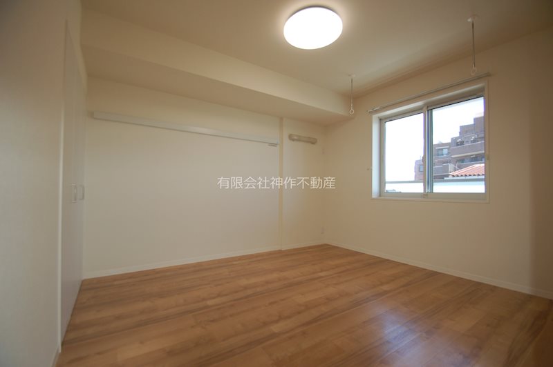 その他部屋・スペース　洋室（7.2畳）照明付き