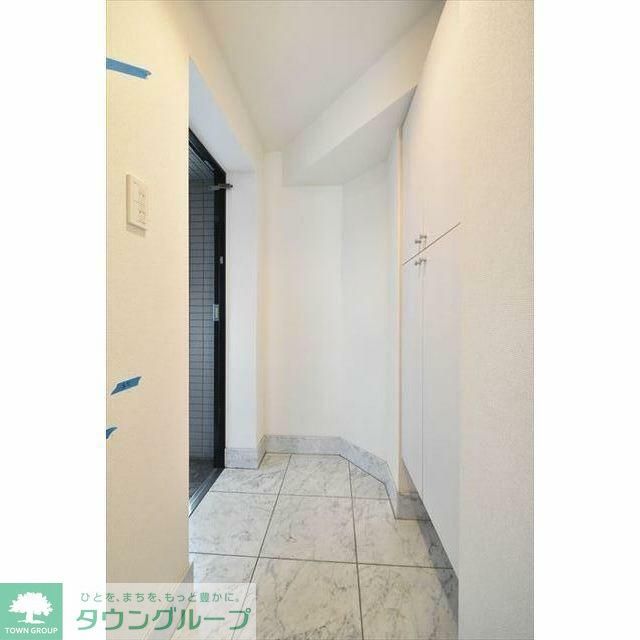 玄関　お部屋探しは株式会社　タウンハウジング　までお気軽にお問合…