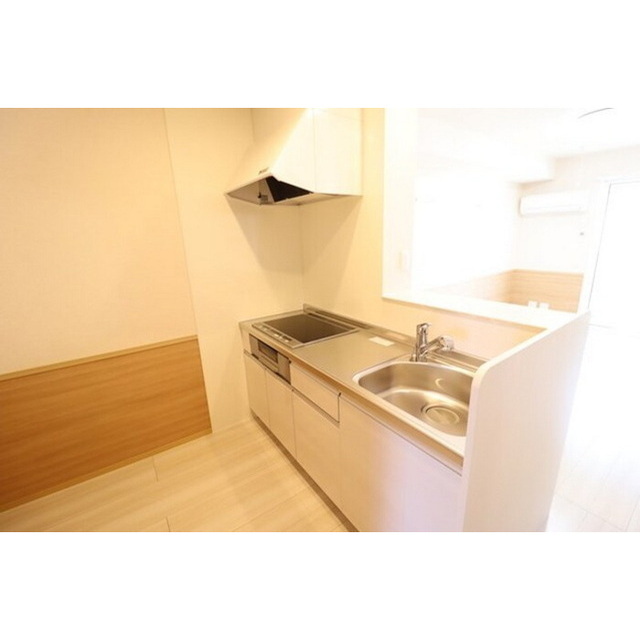 キッチン　リビングが見渡せる対面キッチン