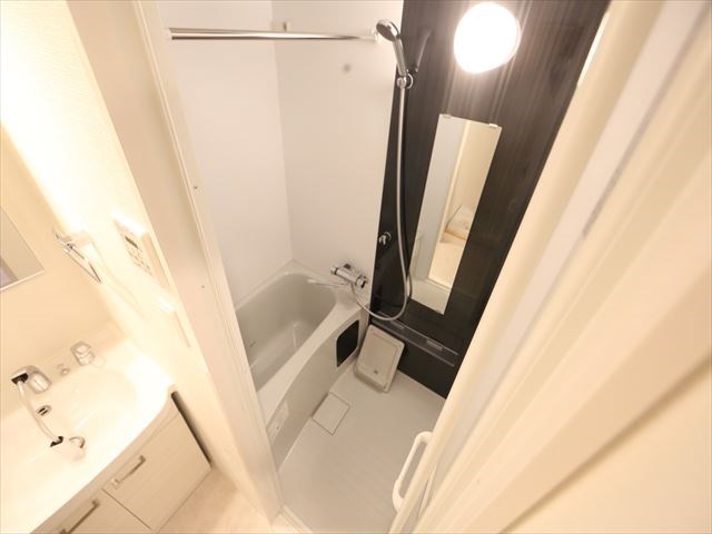 バス・シャワールーム　バスルーム　浴室暖房乾燥機付き