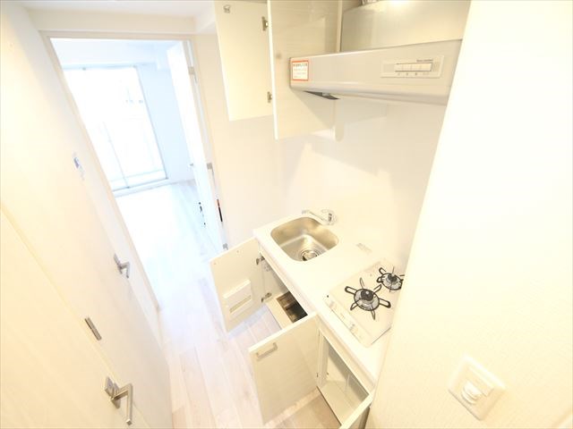 キッチン　システムキッチン（ガス2口コンロ付）