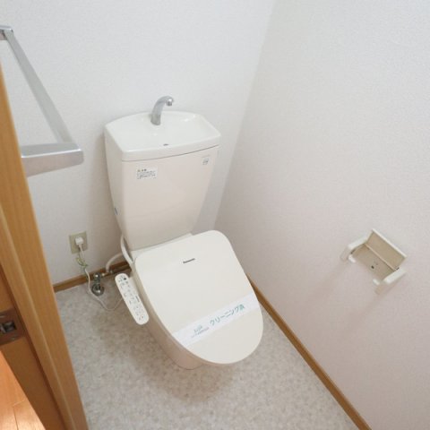 トイレ　「個室タイプのトイレ」