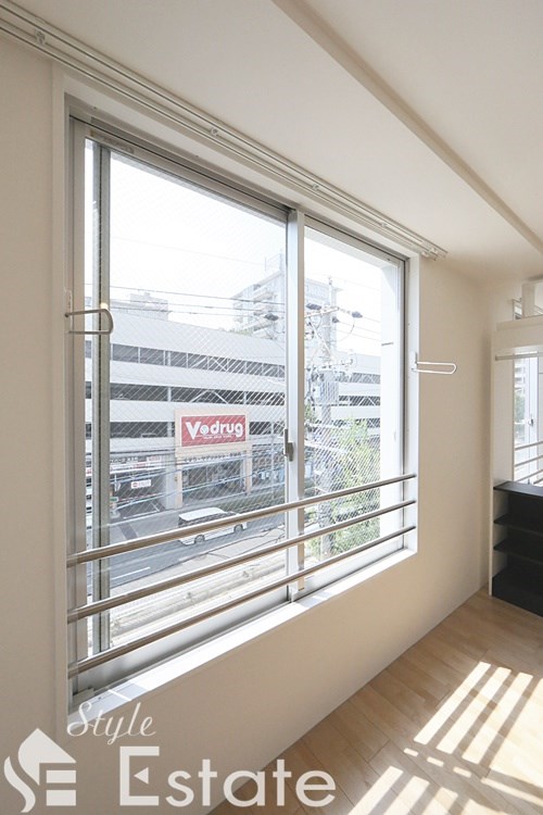 バルコニー　バルコニー無