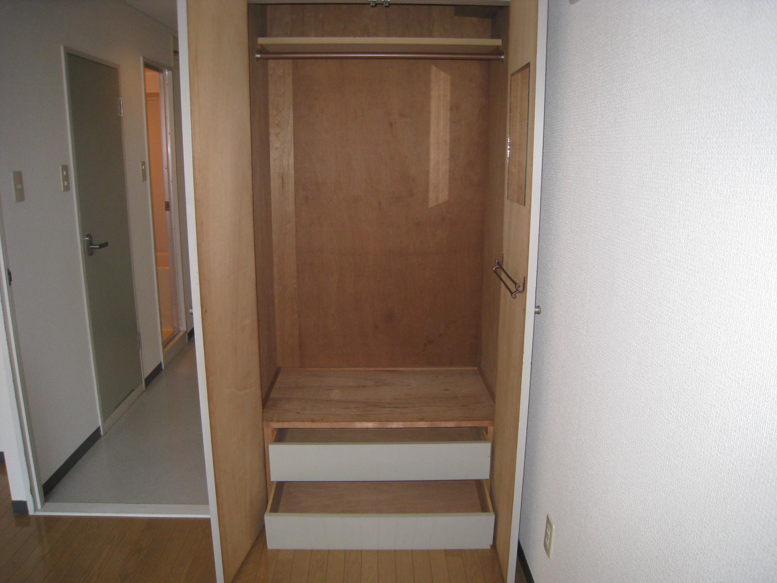 収納　※写真は別のお部屋のものです。現況を優先させて頂きます。