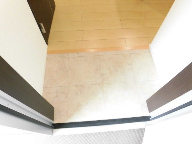 玄関　シューズボックス設置スペースあります。