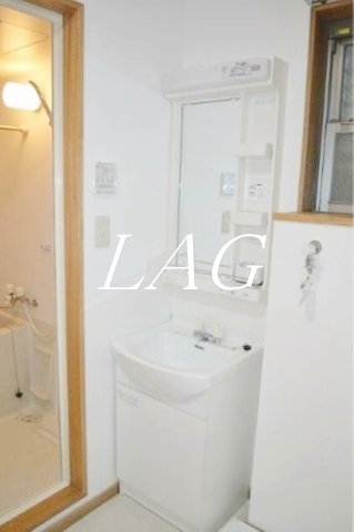 洗面設備　独立洗面台です。