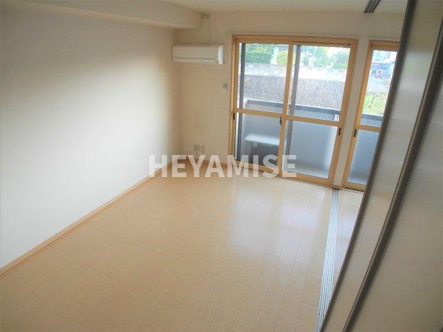 居室・リビング　※同物件反転タイプの写真でございます※現況を優先します※