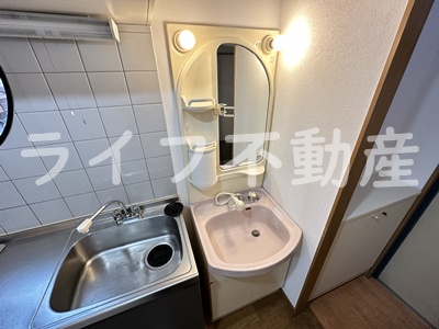 洗面設備　朝の身支度には欠かせない独立洗面化粧台