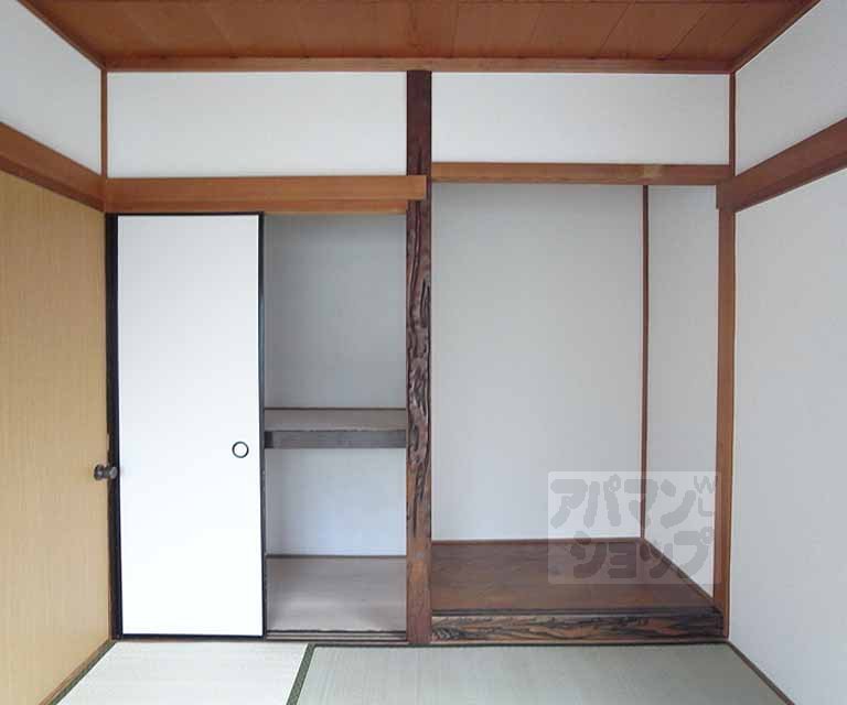 収納　たっぷりの収納スペースです