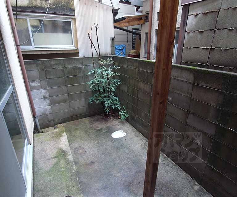バルコニー　広々とした庭です