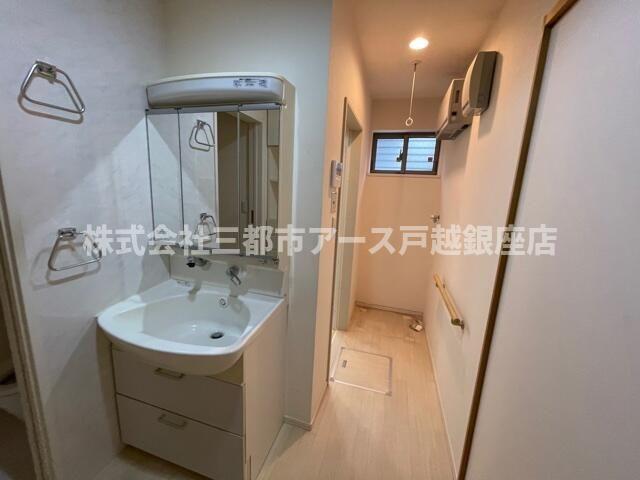 洗面設備　目黒区碑文谷戸建