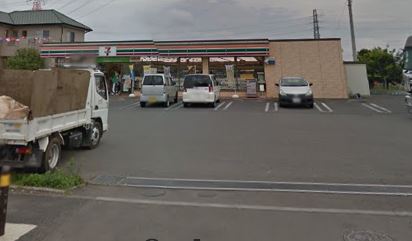 コンビニ　セブンイレブン 伊勢原下糟屋歌川店（コンビニ）まで765m