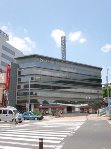銀行　三菱東京UFJ銀行 鶴舞支店（銀行）まで442m