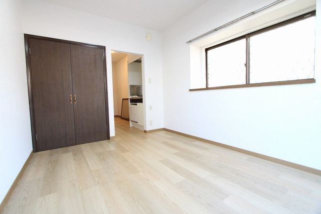 居室・リビング　改装中の為、別部屋になります