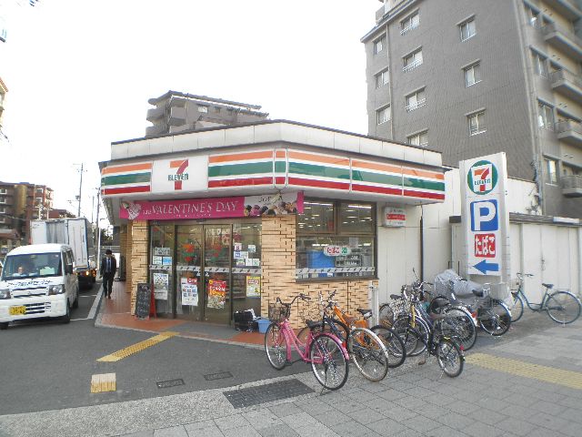 コンビニ　セブンイレブン神戸本山駅南店（コンビニ）まで317m