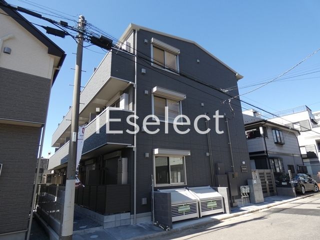 建物外観　2021年2月築です。