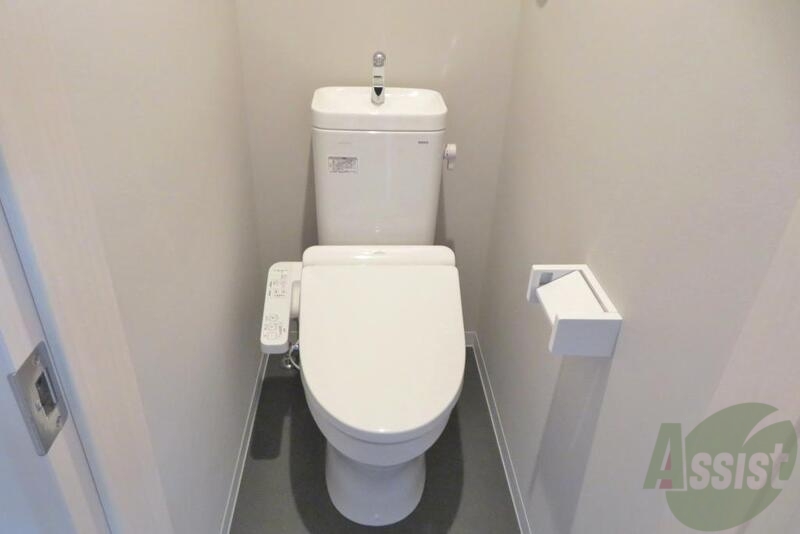 トイレ　トイレにはちゃんとウォシュレットも備え付けです