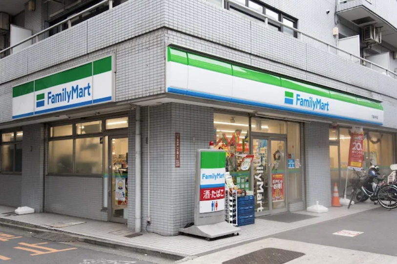 コンビニ　ファミリーマート下高井戸店（コンビニ）まで286m