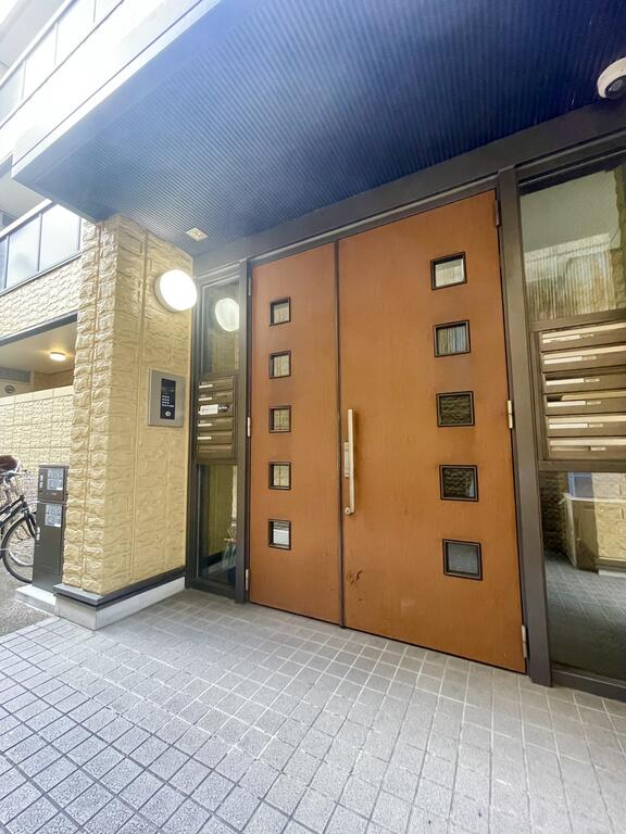 エントランス　エントランス