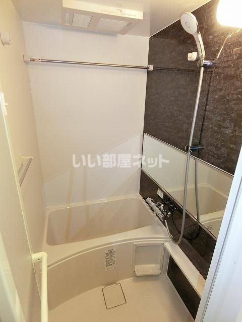 プレリス四日市ティエルナの風呂写真