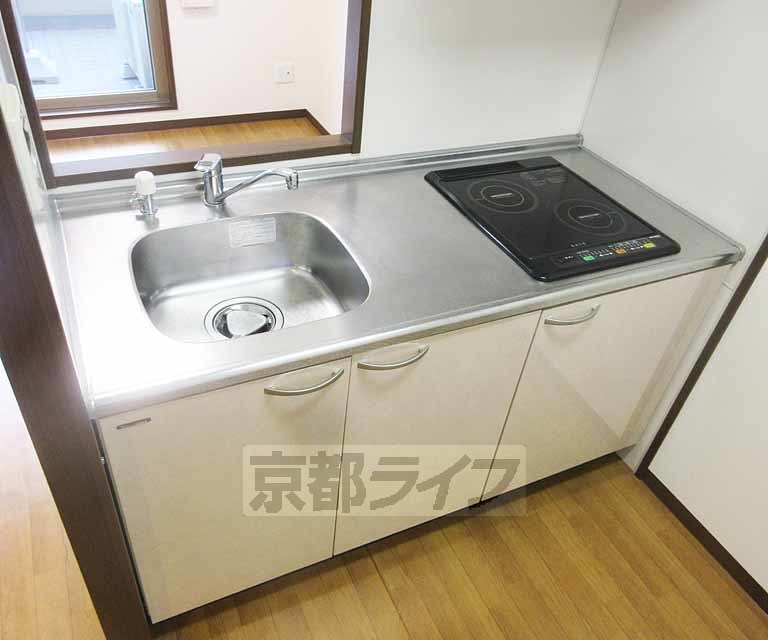 キッチン　程よい大きさで使い勝手の良いキッチンです！