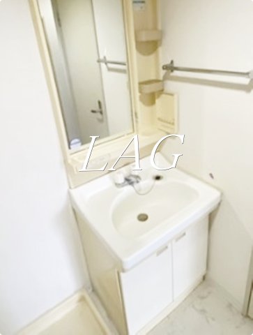 洗面設備　洗面台です。